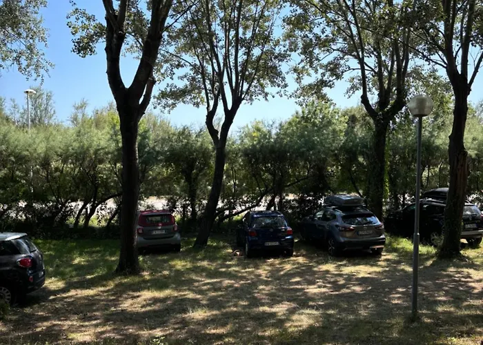 C 44 Con Posto شقة *